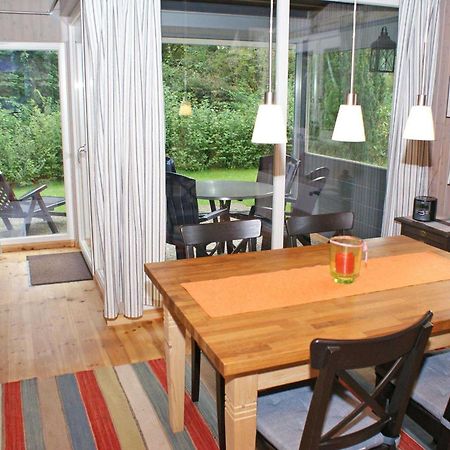 Blockhaus Mit Parkplatz Vor Der Ha Villa Damp Kültér fotó