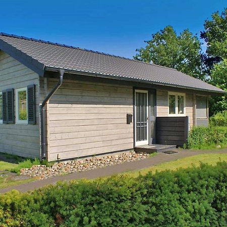 Blockhaus Mit Parkplatz Vor Der Ha Villa Damp Kültér fotó